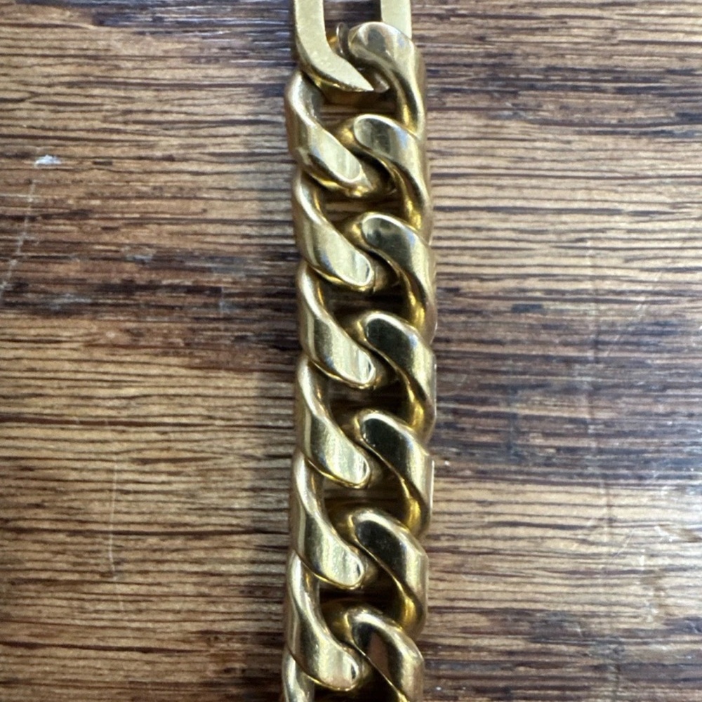 Mickey Gold Chain Watch - Picture 5 of 9